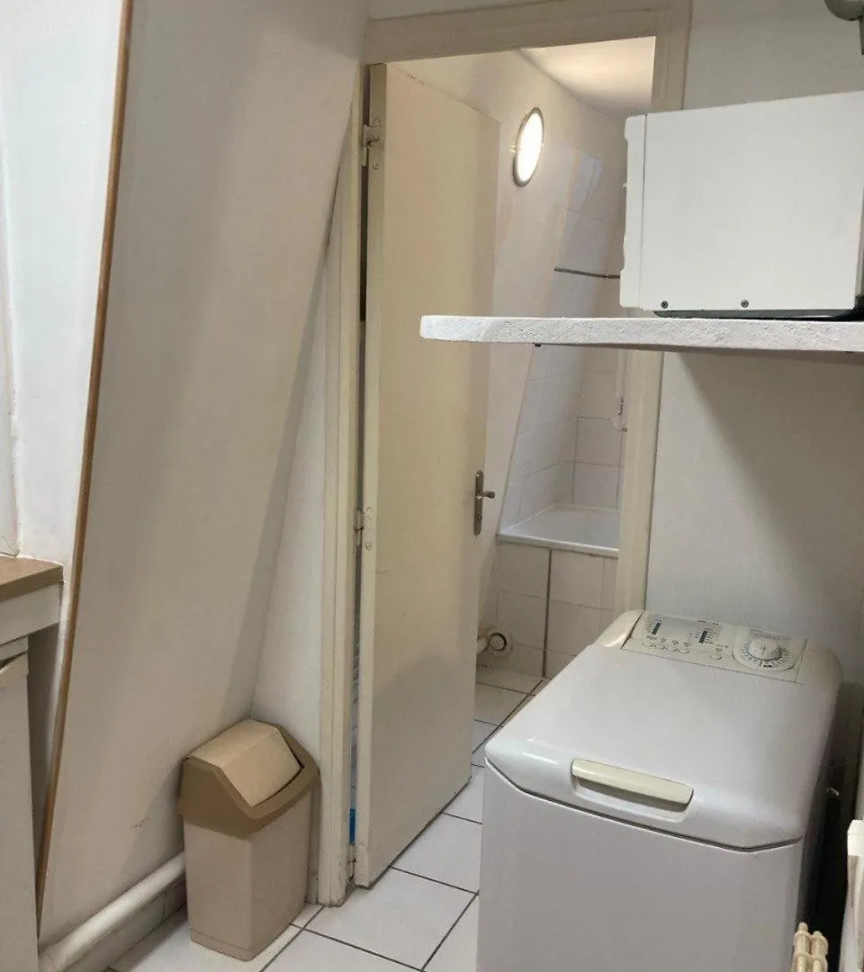 Ib Saint Martin Apartment Paris 0*,